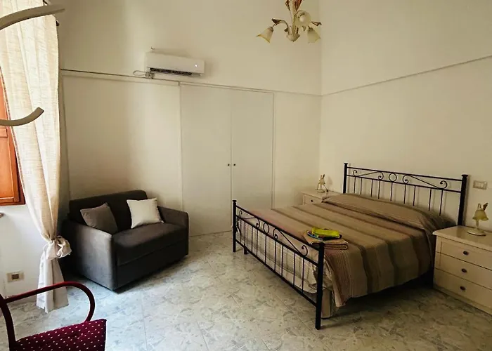 Storico In Centro Mottola